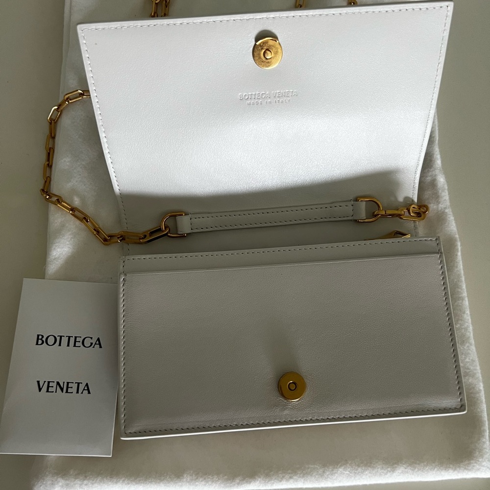 Bottega Venetta Mini Bag on Chain (chalk) - Picture 7 of 9